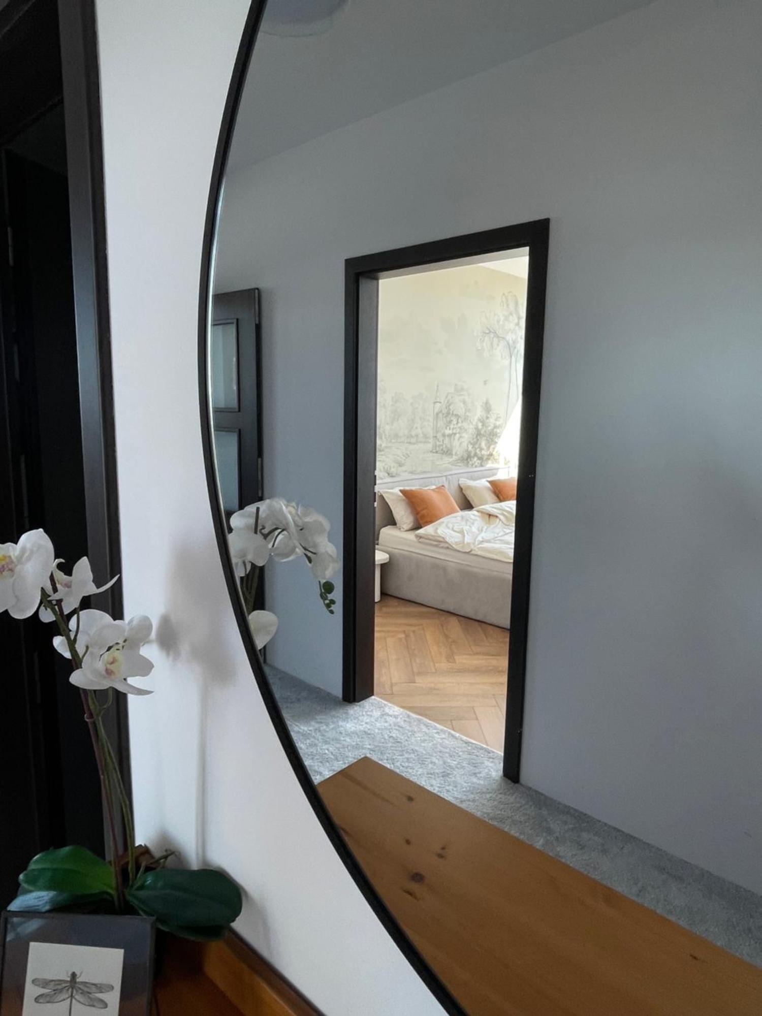 Panorama View Design Apt In Old Town - Free Parking Pozsony Kültér fotó